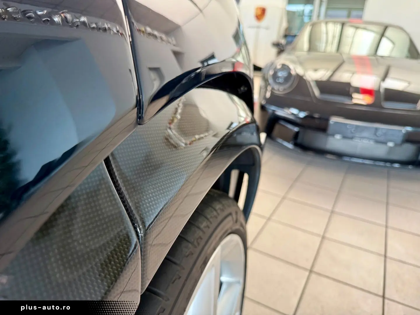 FERRARI Purosangue Panorama Carbon Burmester 360 Matrix