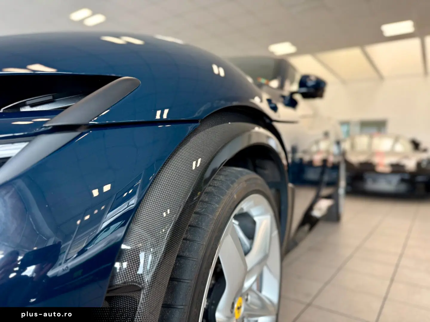 FERRARI Purosangue Panorama Carbon Burmester 360 Matrix