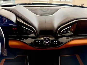 FERRARI Purosangue Panorama Carbon Burmester 360 Matrix