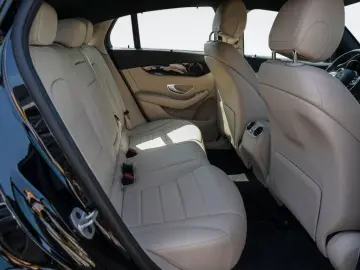 MERCEDES-BENZ GLC 300 d 4M COUPE DISTRo STANDH. APPLE ABC L