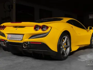 FERRARI F8 Tributo - 1 Owner - Carbon - Daytona