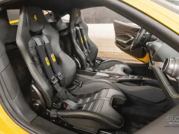 FERRARI F8 Tributo - 1 Owner - Carbon - Daytona