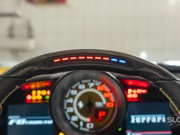 FERRARI F8 Tributo - 1 Owner - Carbon - Daytona