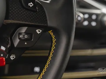FERRARI F8 Tributo - 1 Owner - Carbon - Daytona