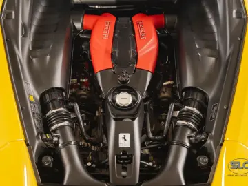 FERRARI F8 Tributo - 1 Owner - Carbon - Daytona