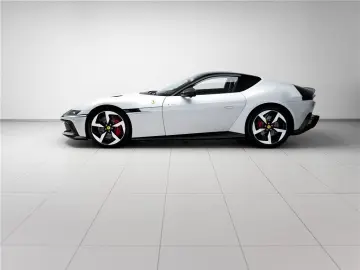 FERRARI 12Cilindri