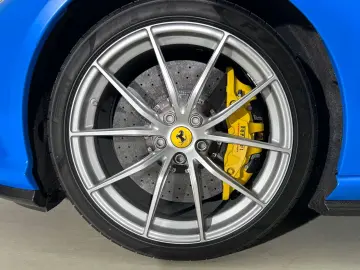 FERRARI 812 GTS Atelier Car Tailor Made Carbon Special