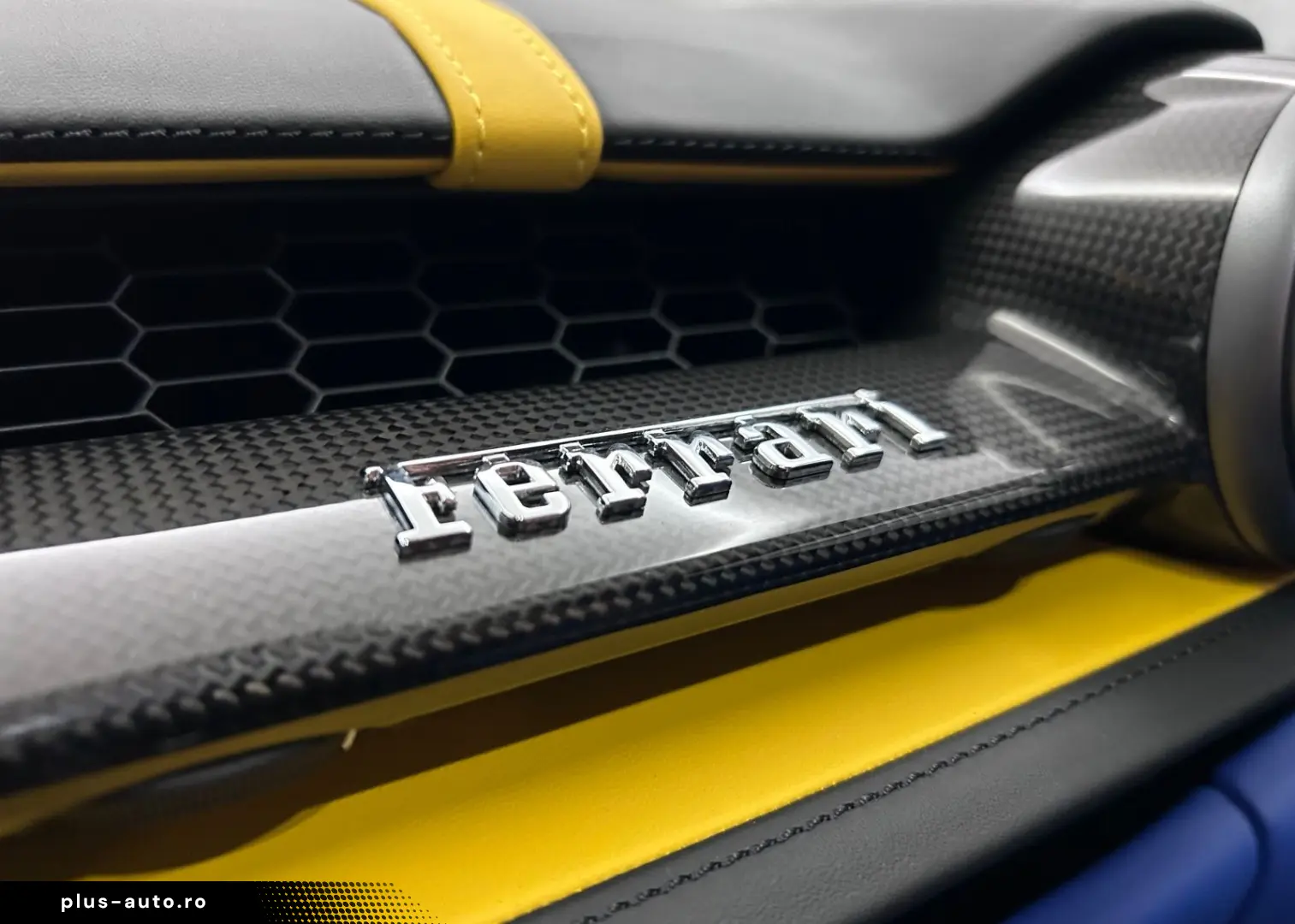 FERRARI 812 GTS Atelier Car Tailor Made Carbon Special