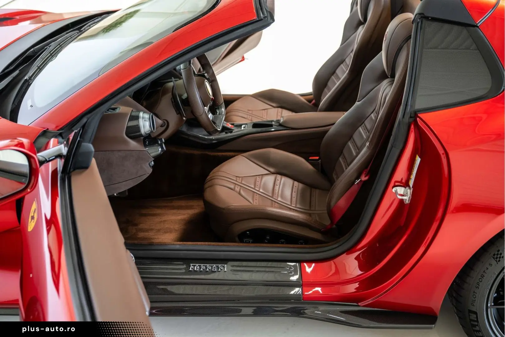FERRARI 812 2023 — imagine 10