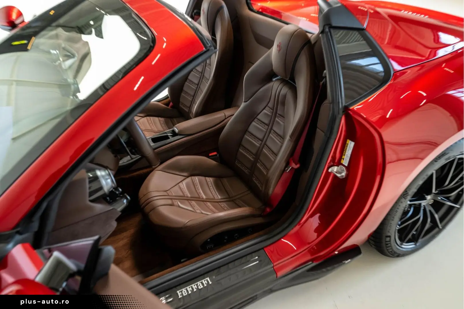 FERRARI 812 2023 — imagine 11
