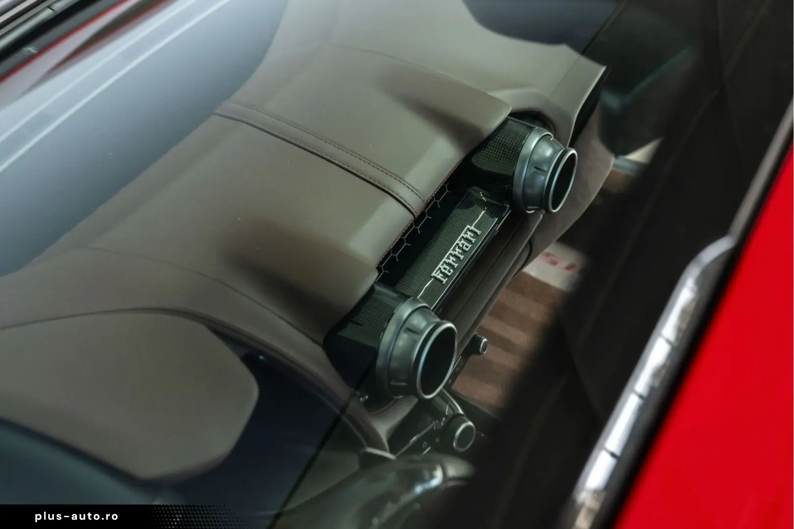 FERRARI 812 2023 — imagine 16