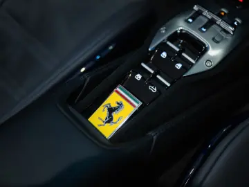 FERRARI SF90 Spider - Kroymans Ferrari