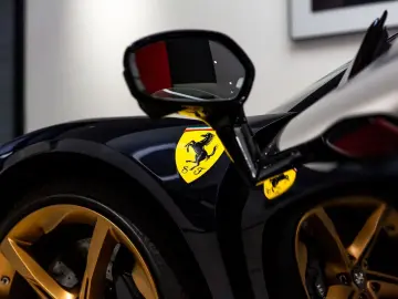 FERRARI SF90 Spider ~Ferrari Munsterhuis~