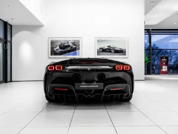 FERRARI SF90 Spider ~Ferrari Munsterhuis~
