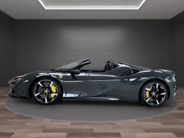 FERRARI SF90 Spider  Sonderfinanzierung