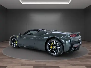 FERRARI SF90 Spider  Sonderfinanzierung