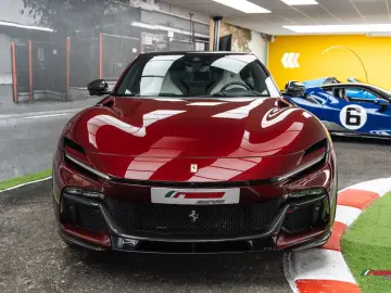 FERRARI Purosangue  ROSSO RUBINO METALLIZZATO FINISH