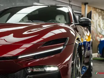 FERRARI Purosangue  ROSSO RUBINO METALLIZZATO FINISH