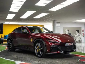 FERRARI Purosangue  ROSSO RUBINO METALLIZZATO FINISH