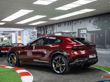 FERRARI Purosangue  ROSSO RUBINO METALLIZZATO FINISH