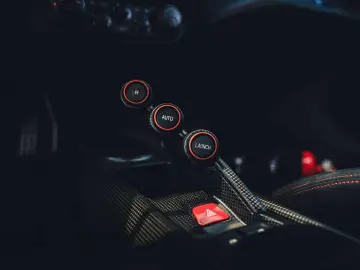 FERRARI 488 Pista Piloti   Tailor Made Blu TourDeFrance