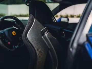 FERRARI 488 Pista Piloti   Tailor Made Blu TourDeFrance