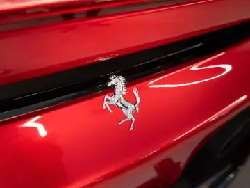 FERRARI SF90 Spider TAILOR MADE 1 1 TWO-TONE
