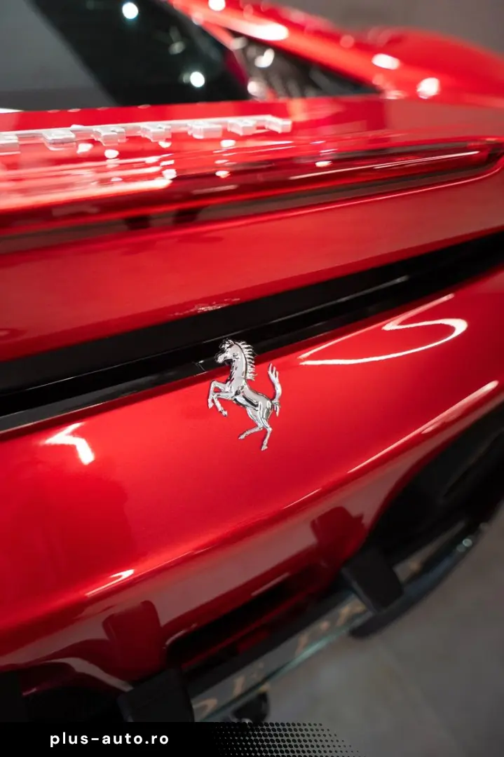 FERRARI SF90 Spider TAILOR MADE 1 1 TWO-TONE