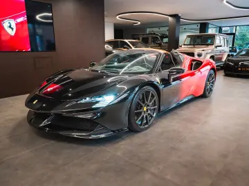 FERRARI SF90 Spider TAILOR MADE 1 1 TWO-TONE