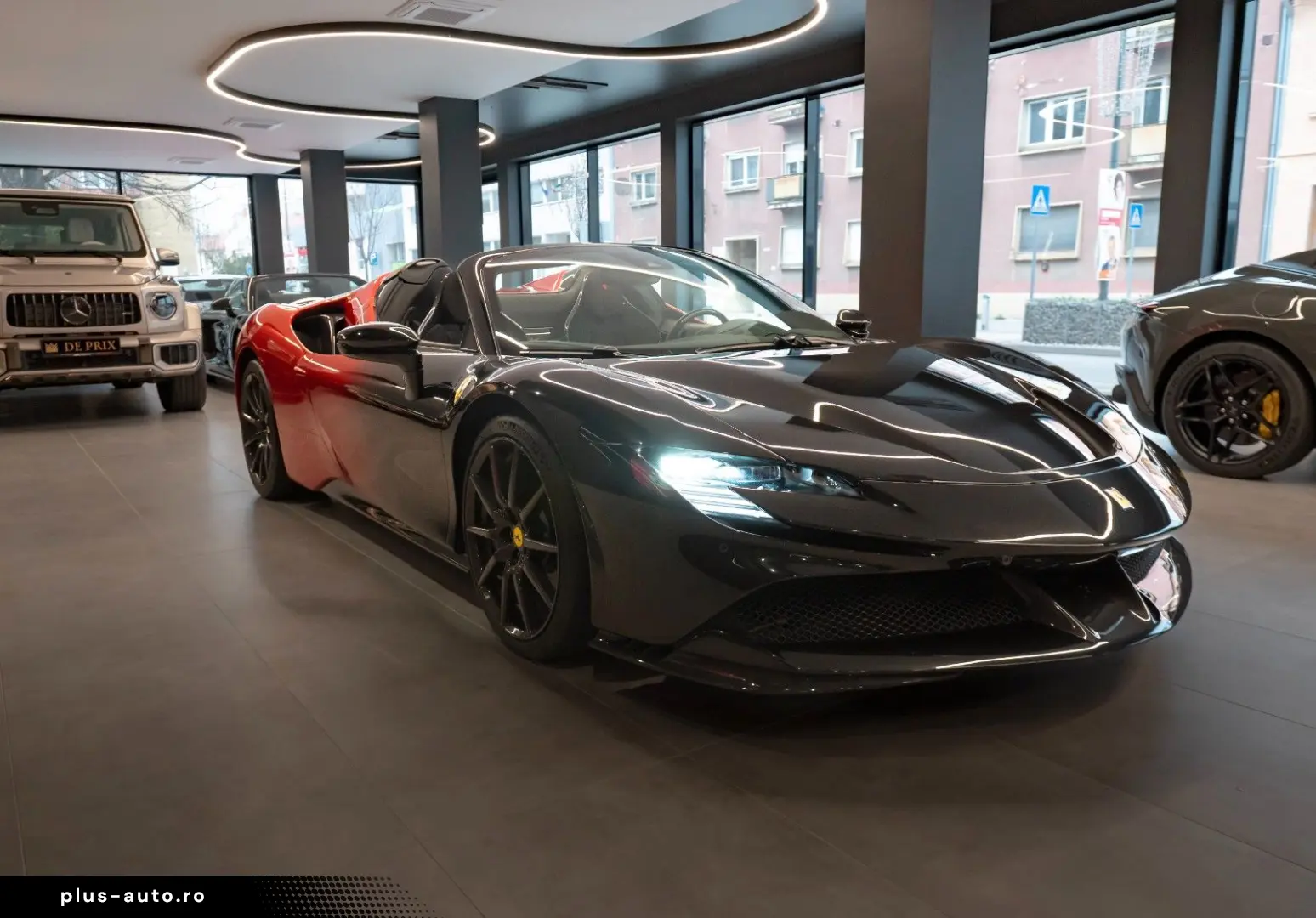 FERRARI SF90 Spider TAILOR MADE 1 1 TWO-TONE