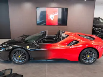 FERRARI SF90 Spider TAILOR MADE 1 1 TWO-TONE