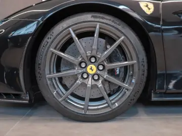 FERRARI SF90 Spider TAILOR MADE 1 1 TWO-TONE