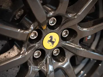 FERRARI SF90 Spider TAILOR MADE 1 1 TWO-TONE
