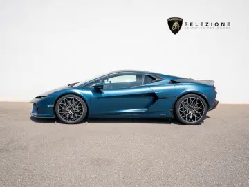 LAMBORGHINI Temerario BLU MARINUS MATT FULL CARBON SONUS FAB