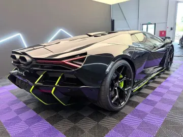 LAMBORGHINI Revuelto- Ad Personan- Carbon- Sonos