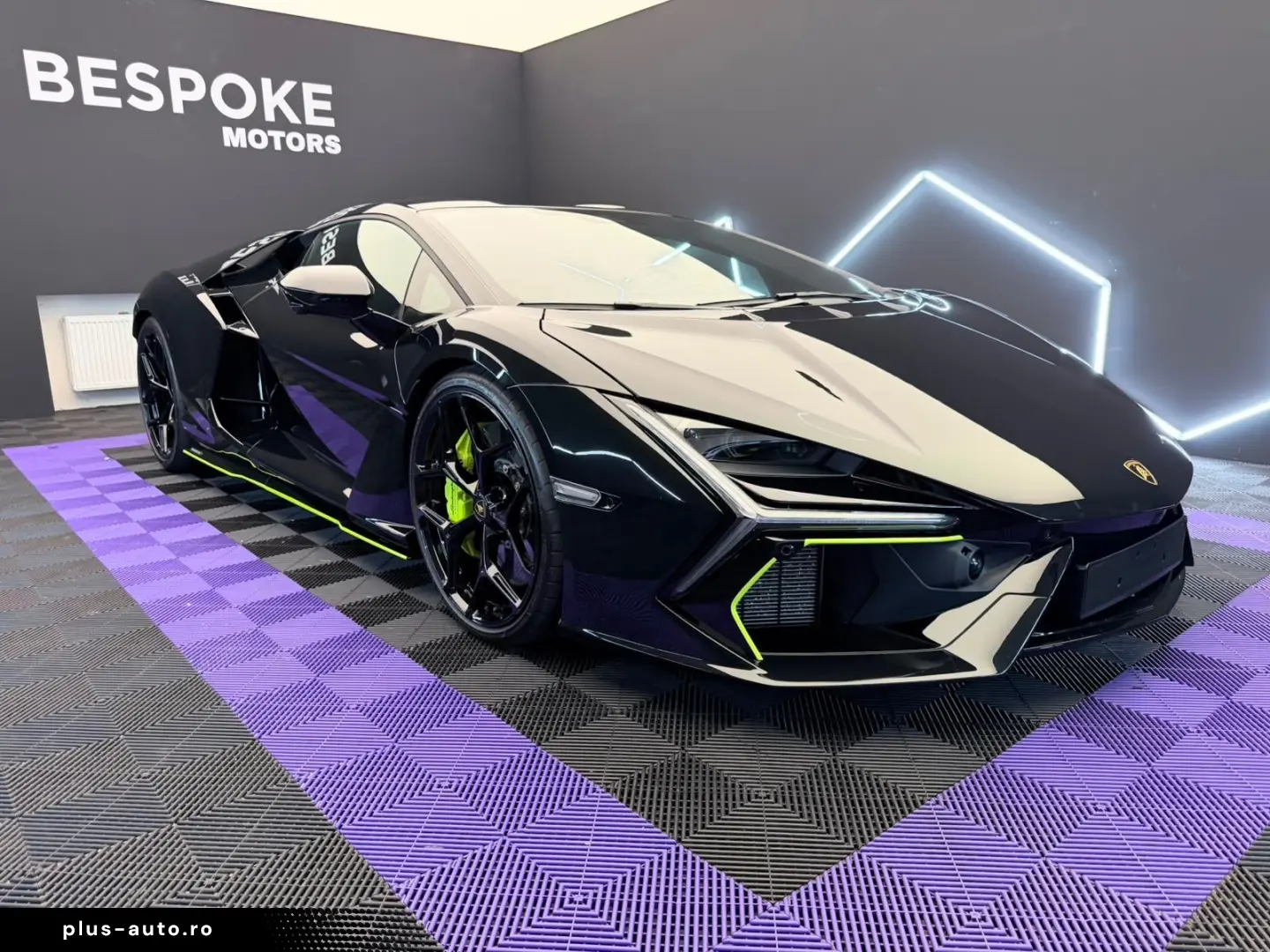 LAMBORGHINI Revuelto- Ad Personan- Carbon- Sonos