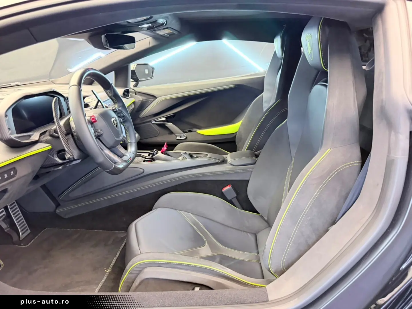 LAMBORGHINI Revuelto- Ad Personan- Carbon- Sonos