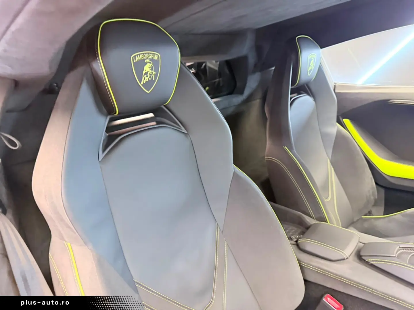 LAMBORGHINI Revuelto- Ad Personan- Carbon- Sonos