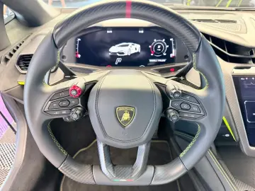 LAMBORGHINI Revuelto- Ad Personan- Carbon- Sonos
