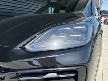 Porsche Cayenne E-Hybrid Sport Chrono