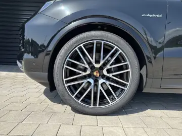 Porsche Cayenne E-Hybrid Sport Chrono