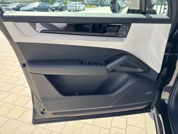 Porsche Cayenne E-Hybrid Sport Chrono