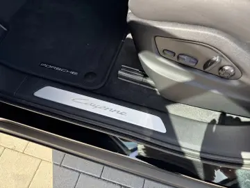 Porsche Cayenne E-Hybrid Sport Chrono