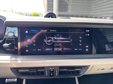 Porsche Cayenne E-Hybrid Sport Chrono