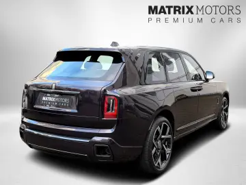 ROLLS ROYCE Cullinan Black Badge Series II ShootingStar 23