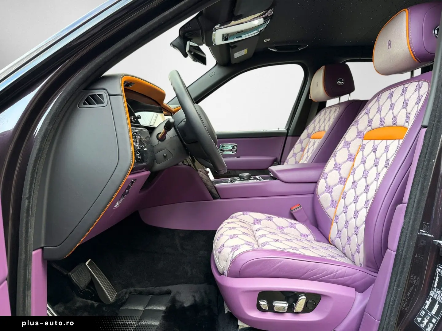 ROLLS ROYCE Cullinan Black Badge Series II ShootingStar 23