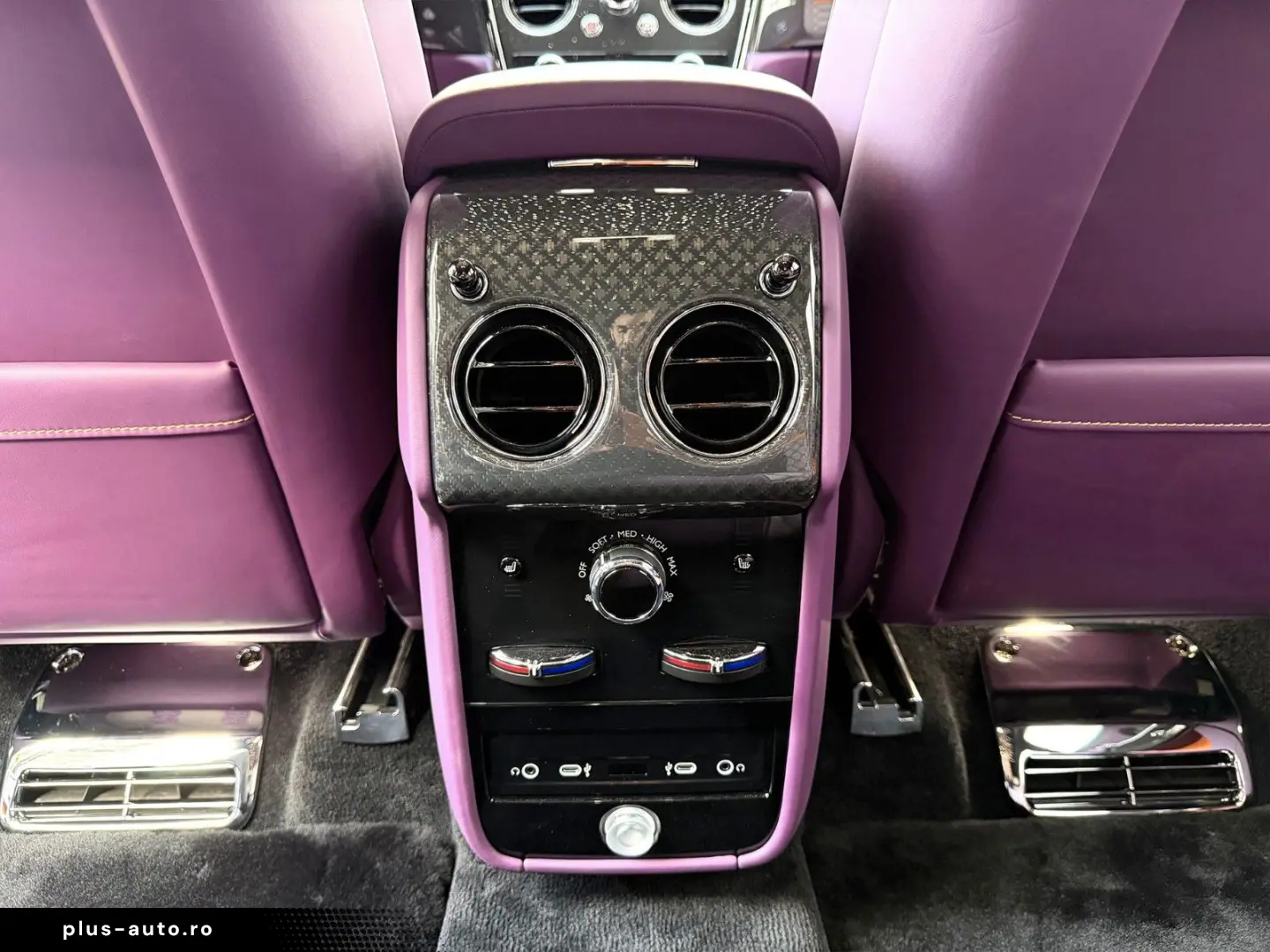 ROLLS ROYCE Cullinan Black Badge Series II ShootingStar 23
