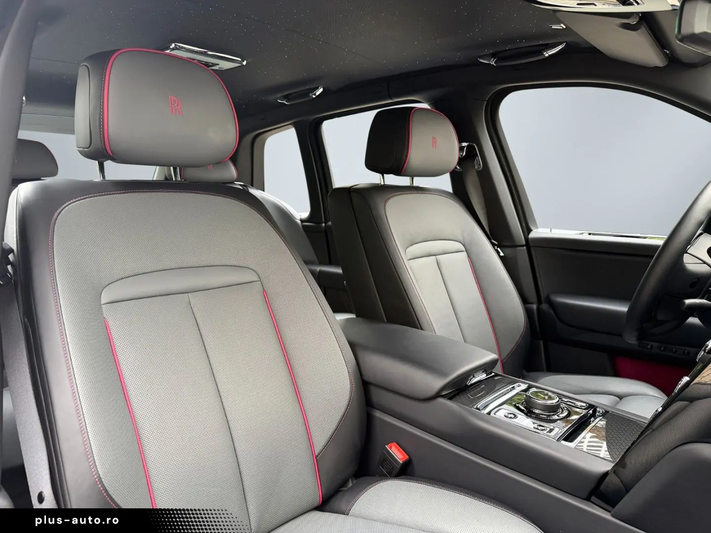 ROLLS ROYCE Cullinan Black Badge Series II 23  Lounge Seats