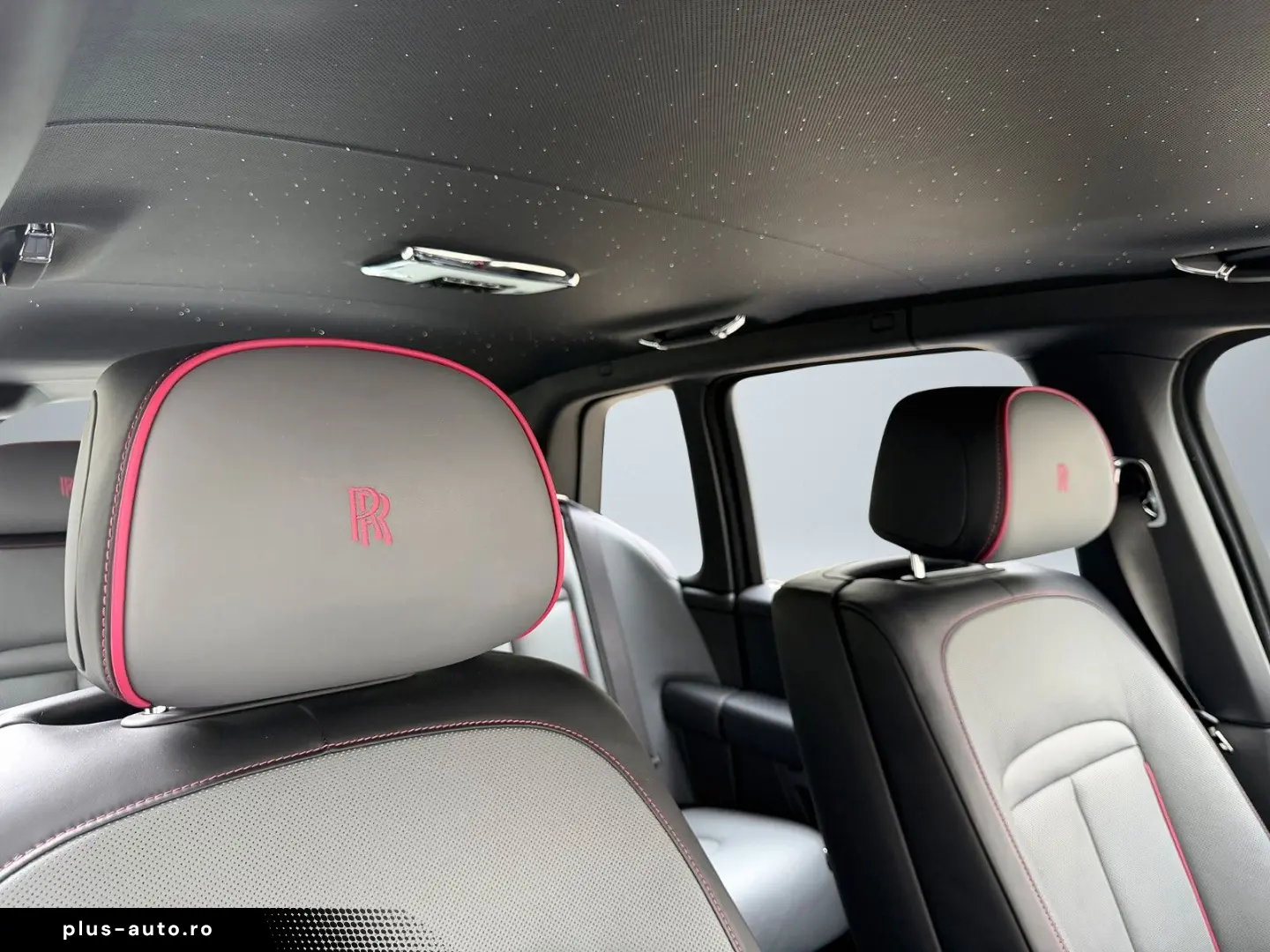 ROLLS ROYCE Cullinan Black Badge Series II 23  Lounge Seats