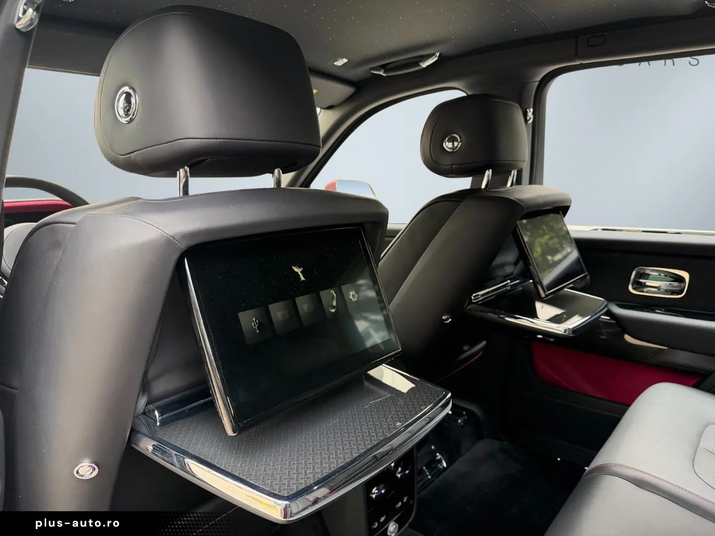 ROLLS ROYCE Cullinan Black Badge Series II 23  Lounge Seats